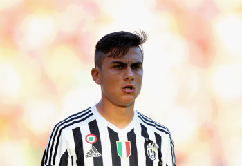 ROME, ITALY - AUGUST 30:  Paulo Dybala of Juventus FC looks on during the Serie A match between AS Roma and Juventus FC at Stadio Olimpico on August 30, 2015 in Rome, Italy.  (Photo by Paolo Bruno/Getty Images)